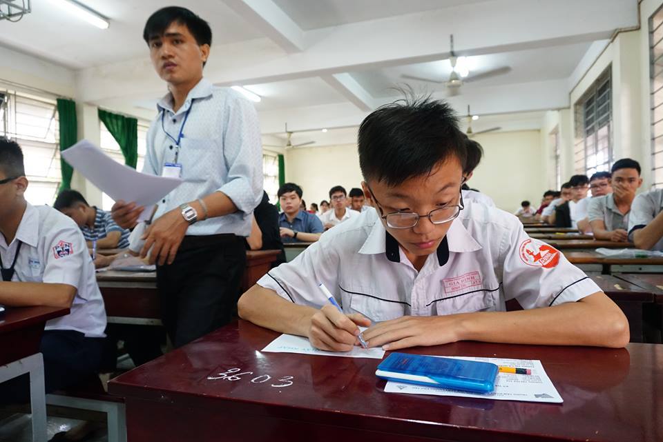 Các ĐH phía Nam đồng loạt công bố điểm sàn