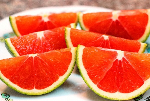 Lời đồn chống ung thư: Đổ xô đi mua quả cam máu