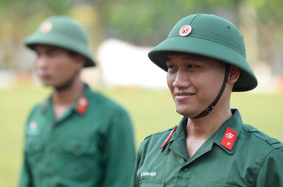 Mr. Cần Trô lúng túng vì bị yêu cầu diễn hài ở 'Sao nhập ngũ'