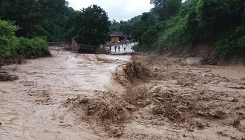 Dự báo thời tiết 8/7: Mưa rất to, 9 tỉnh đối mặt nguy cơ lũ quét
