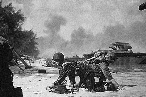 Trận chiến đẫm máu giữa quân Mỹ và phát xít Nhật