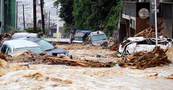 Thủ tướng Nguyễn Xuân Phúc thăm hỏi về mưa lớn tại Nhật