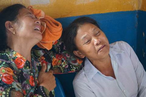 Xét xử vụ sát hại gia đình 5 người ở Bình Tân: Người nhà gào khóc