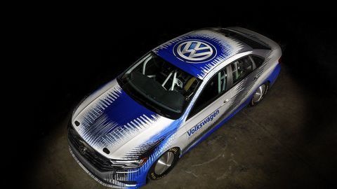 Xe độ Sedan Volkswagen Jetta tham vọng phá kỷ lục tốc độ
