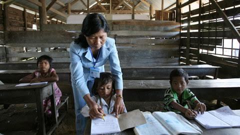 Lương giáo viên đang ở mức cao nhất trong khối hành chính sự nghiệp