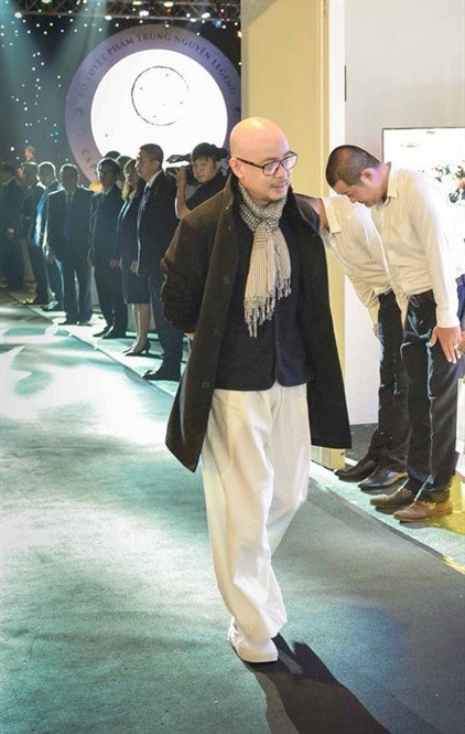 Đặng Lê Nguyên Vũ, đại gia cà phê tái xuất hay 'quái dị'?