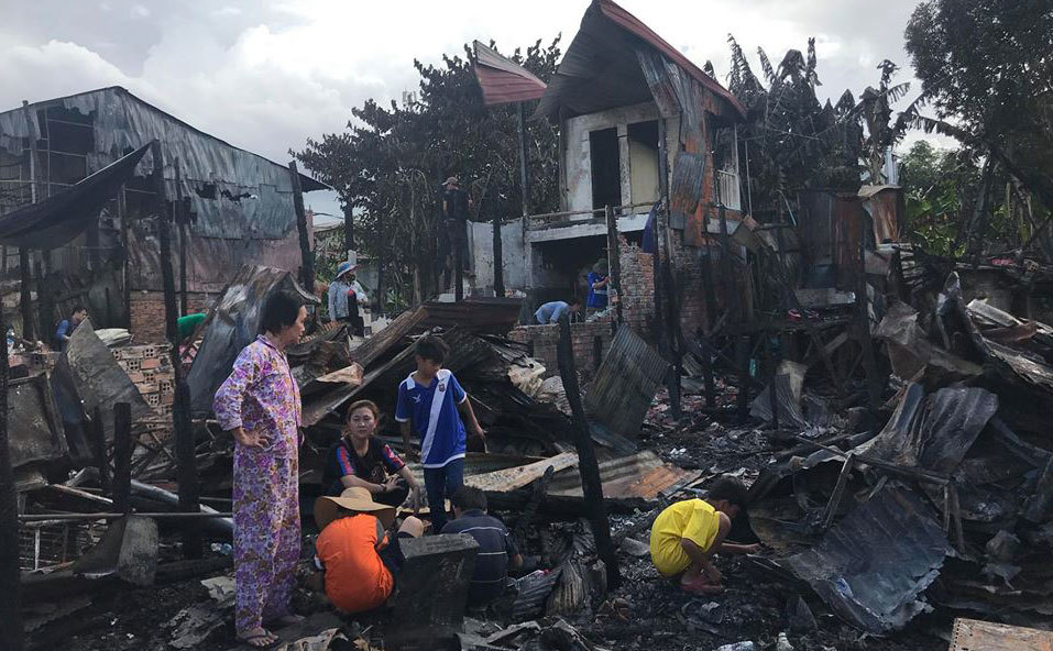 Hỗ trợ khẩn cấp các gia đình người gốc Việt, người Khmer bị hoả hoạn