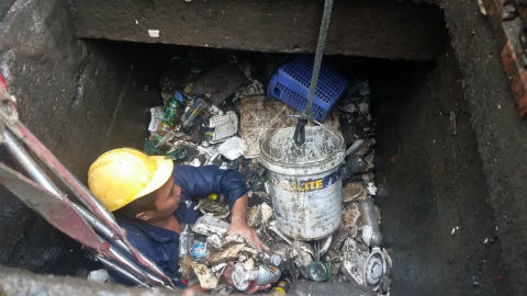 Vấn nạn rác thải: 'Tính lỗi dân là 1 thì lỗi của chính quyền đến 10'