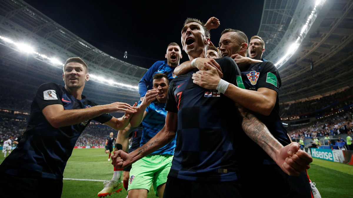 Croatia ngược dòng vào chung kết, Anh tìm giải an ủi với Bỉ