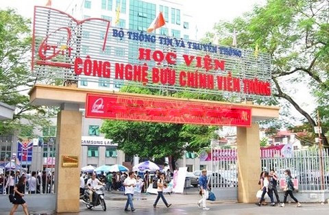 Những thí sinh đầu tiên trúng tuyển vào Học viện Công nghệ Bưu chính Viễn thông