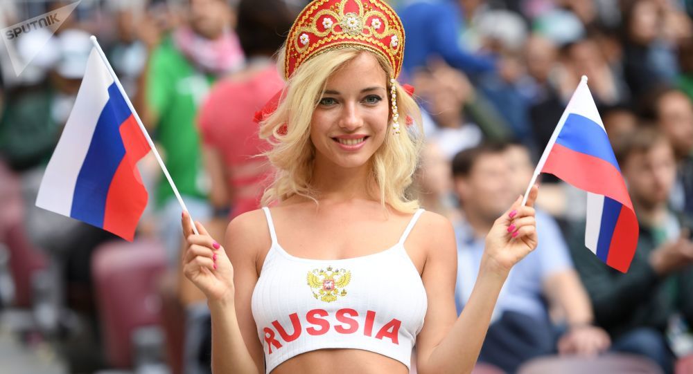 FIFA yêu cầu truyền hình hạn chế quay hot girl tại World Cup