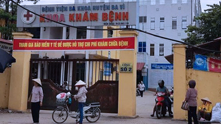 Trao nhầm con ở Ba Vì: Bồi thường thế nào?