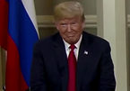 Clip ông Trump nháy mắt với ông Putin khi gặp mặt