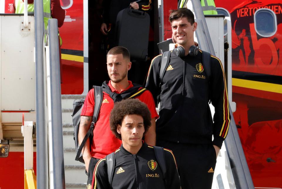 MU ký ngay Perisic, Real mua cả Hazard lẫn Courtois