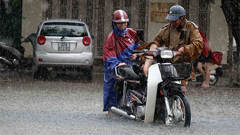 Dự báo thời tiết 17/7: Bão giật cấp 10 di chuyển nhanh, mưa to khắp nơi