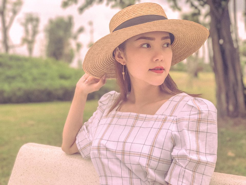 {title} Văn Mai Hương rạng rỡ giữa ồn ào với Á hậu Tú Anh vì người yêu cũ