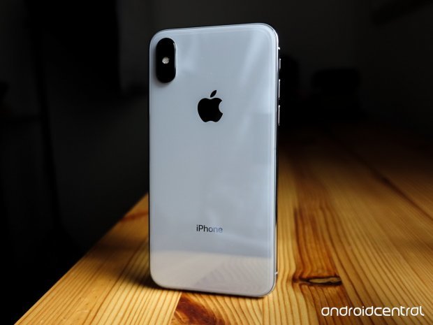 iPhone X đang ế với số lượng lớn chưa từng có trong lịch sử Apple