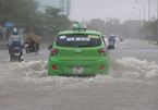 Áp thấp nhiệt đới giật cấp 8 áp sát Nghệ An - Quảng Bình