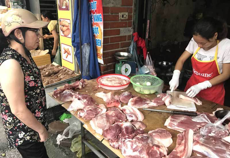 Lãnh đạo Bộ Nông Nghiệp: Hàng ngày gia đình tôi vẫn ăn thịt lợn