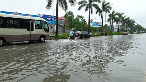 Dự báo thời tiết 18/7: Bão Sơn Tinh tấn công, nhiều nơi nguy cơ lụt