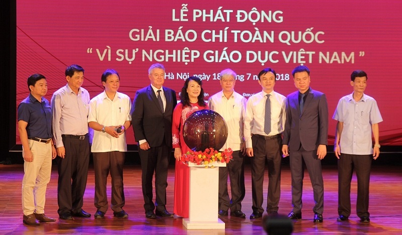 Giải thưởng tôn vinh tác phẩm báo chí vì sự nghiệp giáo dục