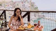 Hot girl xinh đẹp bị 'vạch mặt' ăn cắp ảnh du lịch để khoe mẽ Hot girl xinh đẹp bị 'vạch mặt' ăn cắp ảnh du lịch để khoe mẽ