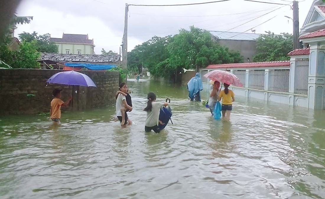 Mưa lớn sau bão số 3, Nghệ An nhiều nơi bị cô lập