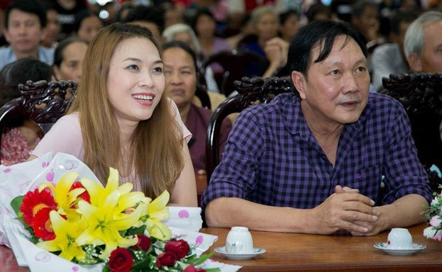 'Nữ hoàng' Trương Thị Lệ Khanh lên ngôi, 'vua' Dương Ngọc Minh xuống đáy