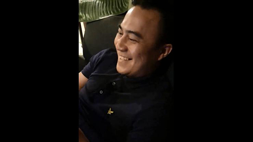 Bạn trai cười hả hê khi xem Băng Di bị đánh ghen