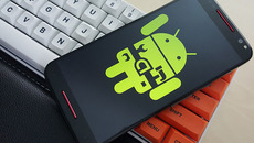 Google dọa không miễn phí Android sau án phạt 5 tỉ USD Google dọa không miễn phí Android sau án phạt 5 tỉ USD