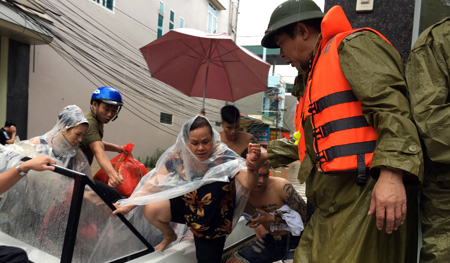 Yên Bái: 21 người chết và mất tích, cầu sập nhiều nơi bị chia cắt