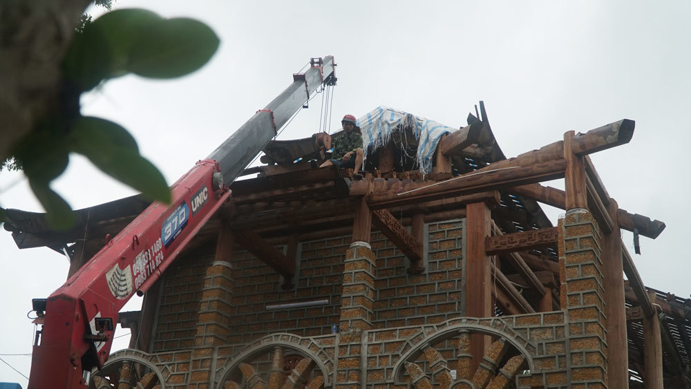 Tháo dỡ toàn bộ 'cung điện công chúa' 9.000m2 mọc trên đất Ba Vì