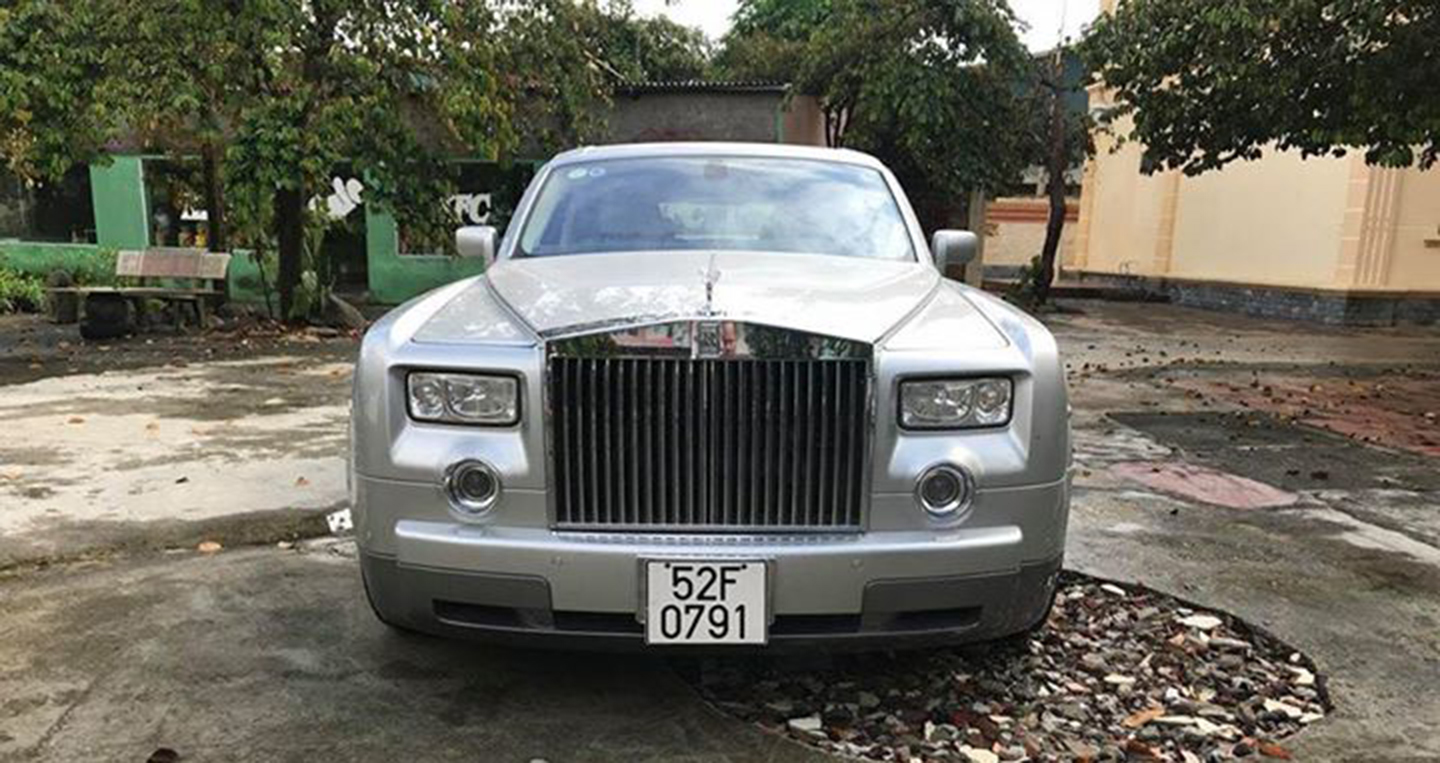 Khải Silk biến mất bí ẩn, rao bán Rolls-Royce Phantom một thời đình đám