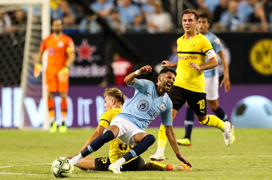 Mahrez ra mắt, Man City phơi áo trước Dortmund