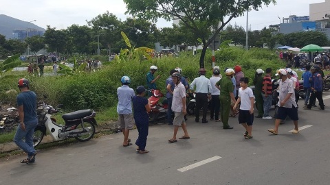 Tá hỏa phát hiện thi thể thối rữa trong bụi rậm ở Đà Nẵng