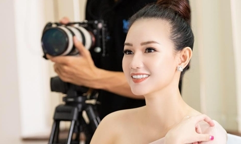 Quỳnh Chi đáp trả tin đồn có đại gia 'chống lưng'