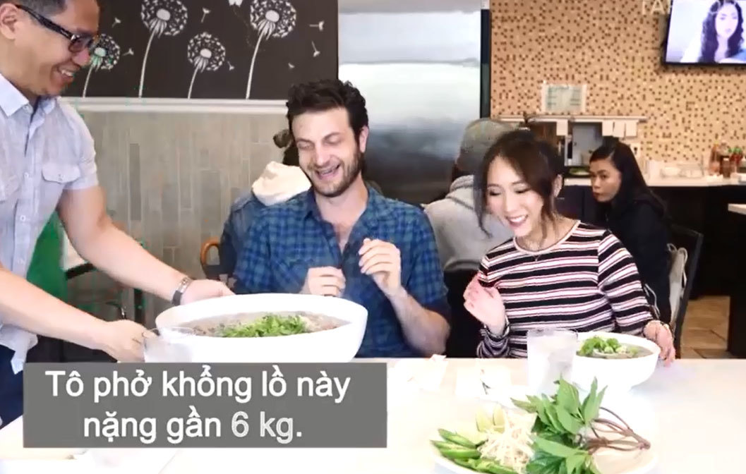 Tô phở Việt gần 6 kg thách thức người ăn ở Mỹ