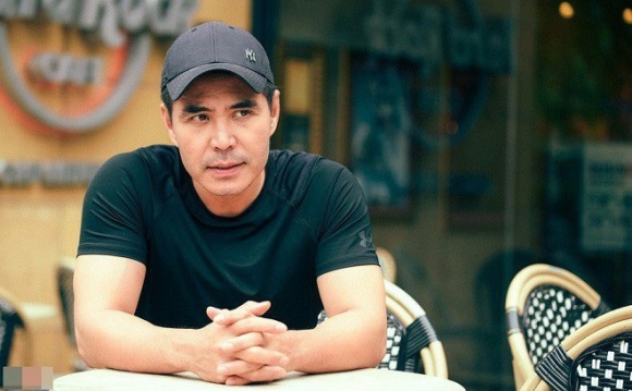 Trung Dũng bị phản ứng gay gắt khi chê phim Việt lồng tiếng dở