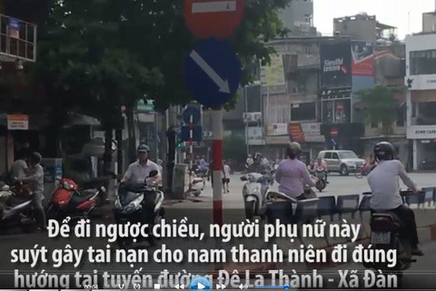 Hãi hùng với 'sở thích' mạo hiểm kiểu ngược chiều của người dân