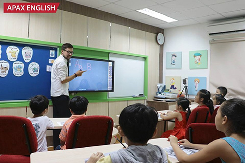 Shark Thuỷ - người truyền cảm hứng của Apax English