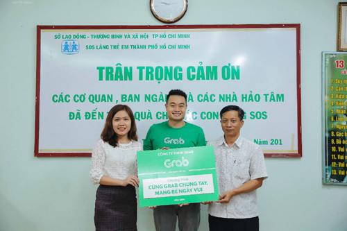 Grab lan toả tình yêu công nghệ đến trẻ Việt