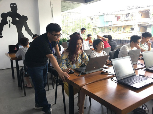 Talkshow ‘Phái đẹp với cách mạng công nghiệp 4.0’