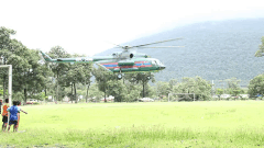 Vỡ đập ở Lào: Hình ảnh độc quyền trực thăng cứu trợ liên tục lên xuống