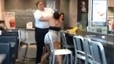 Nhân viên McDonald đánh khách hàng vì lấy soda miễn phí