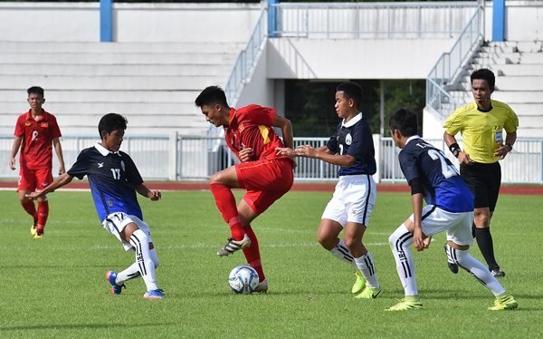 U16 Việt Nam thắng nhọc nhằn Campuchia trận ra quân