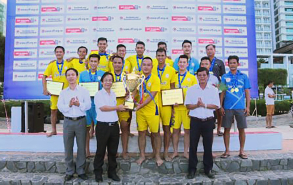 Sanest Khánh Hòa vô địch giải bóng đá bãi biển QG 2018