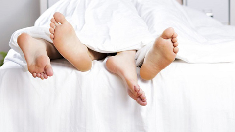 Đây là lý do bạn nên thức dậy lúc 6h sáng và quan hệ tình dục vào 10h tối