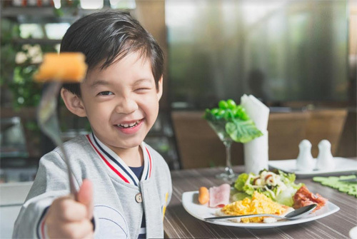 Bí quyết cho con ‘Ăn uống chuẩn chuyên gia’