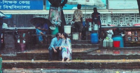 Kết đắng của nhiếp ảnh gia chụp bức ảnh ‘hôn nhau dưới mưa’