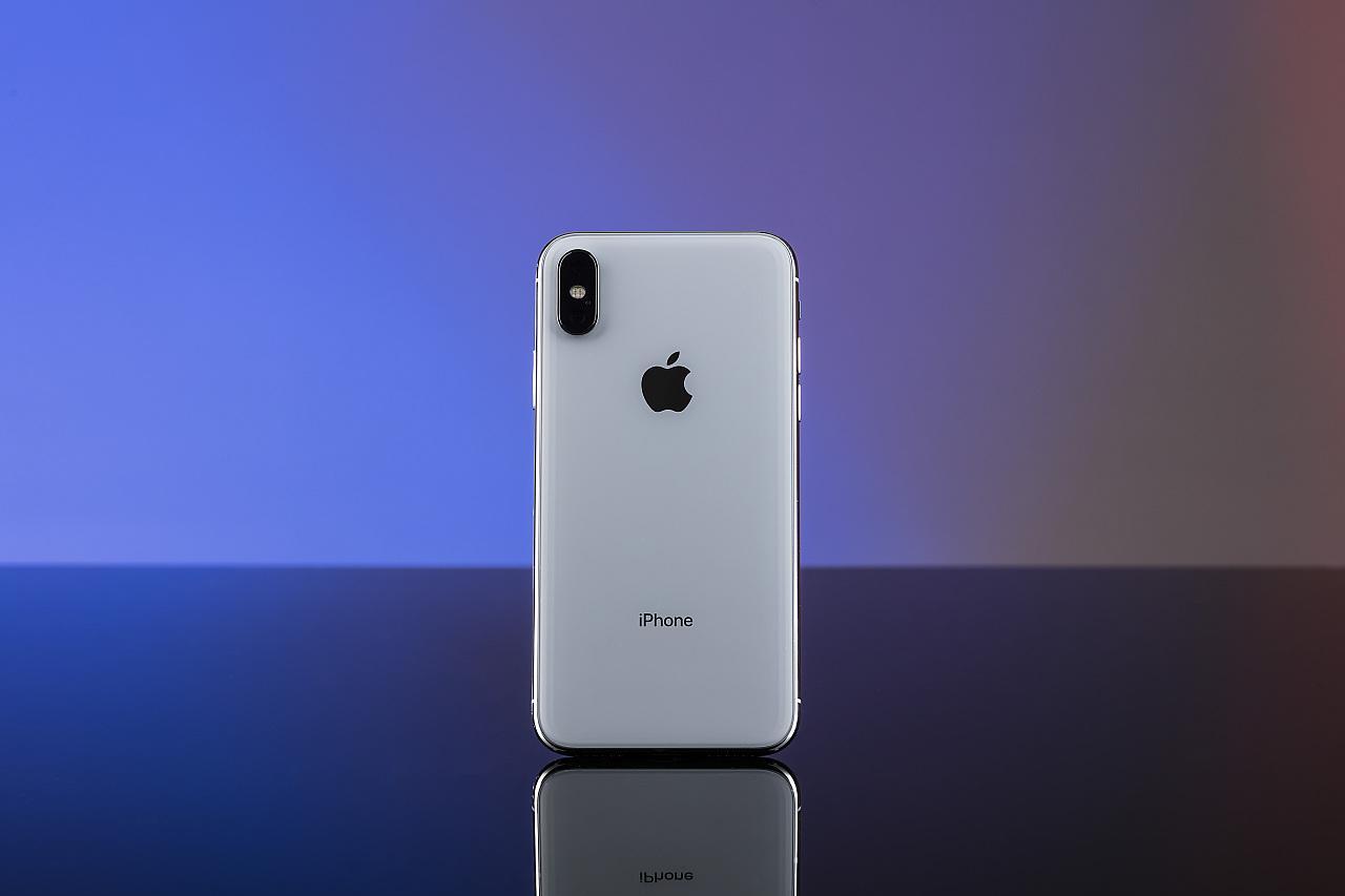 iPhone X là smartphone Apple bán chạy nhất từ khi ra mắt